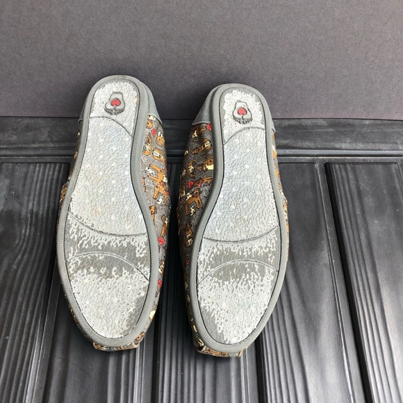 Skechers, Bobs for Dogs: Puppy Love 💘 - Picture 8 of 13